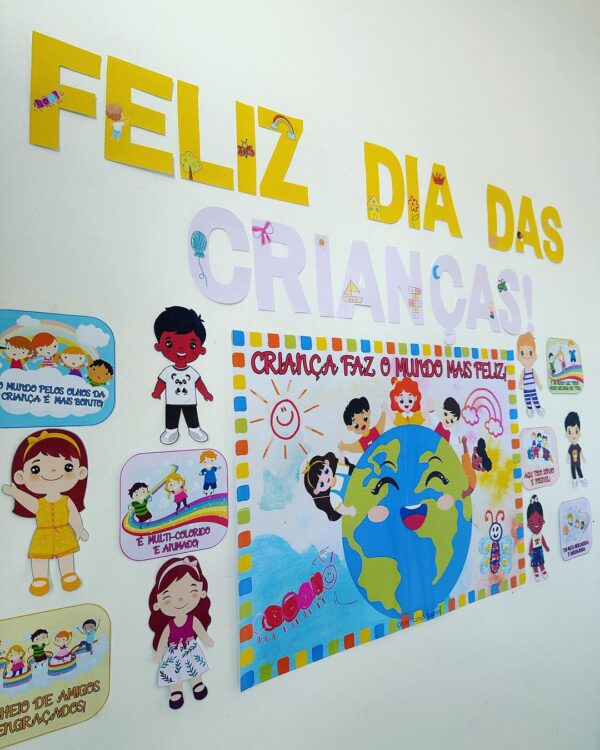 💛Mural para o dia das crianças.