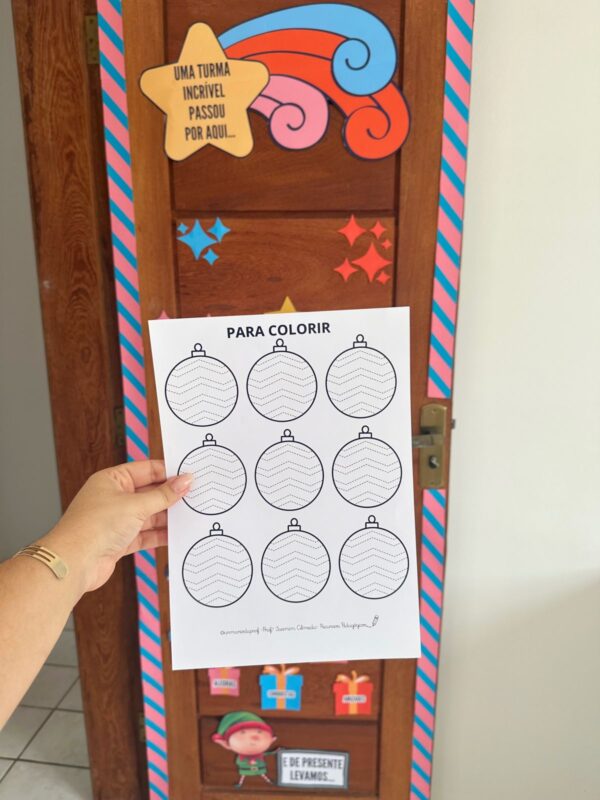 🎄✨Decoração de Porta - Tema Natal: "Uma Turma Incrível Passou por Aqui" - Image 3