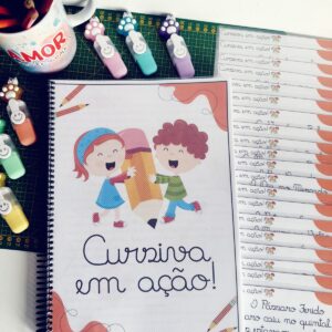 ✍️ Cursiva em Ação.